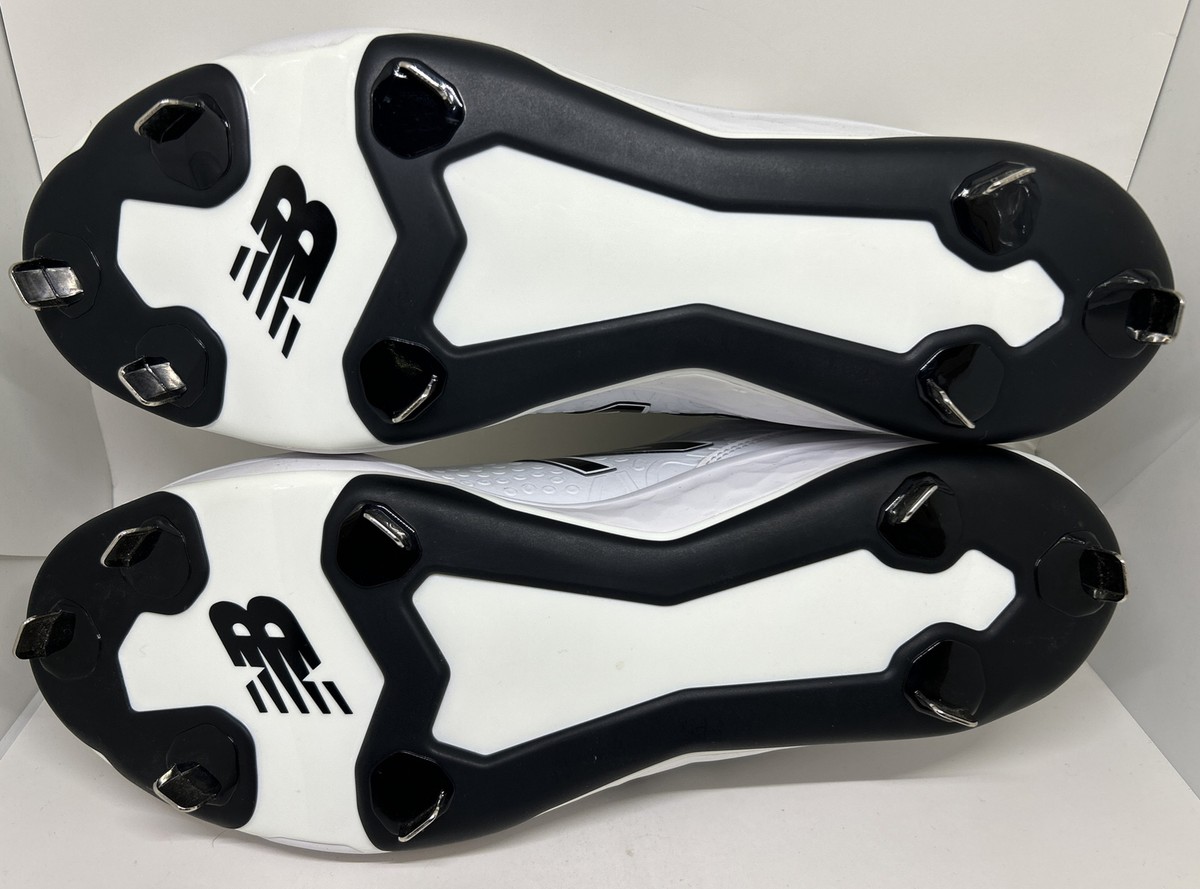 New Balance Fresh Foam 3000 v5 Baseball Metal Cleat Low sz 15 Black‎ & White New Balance Low-Cut Fresh Foam 3000v5 Baseball Cleats - White main image 2