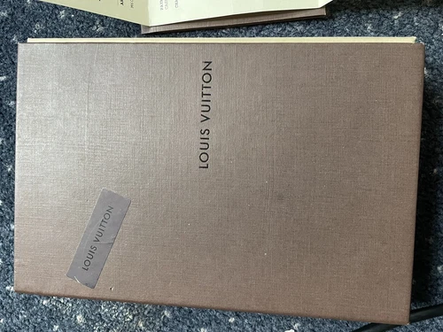 Louis Vuitton Monogram Sarah Wallet