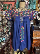 BEAUTIFUL VINTAGE 1970s OAXACA MEXICAN NAVY BLUE DRESS WITH MULTI EMBROIDERY SM