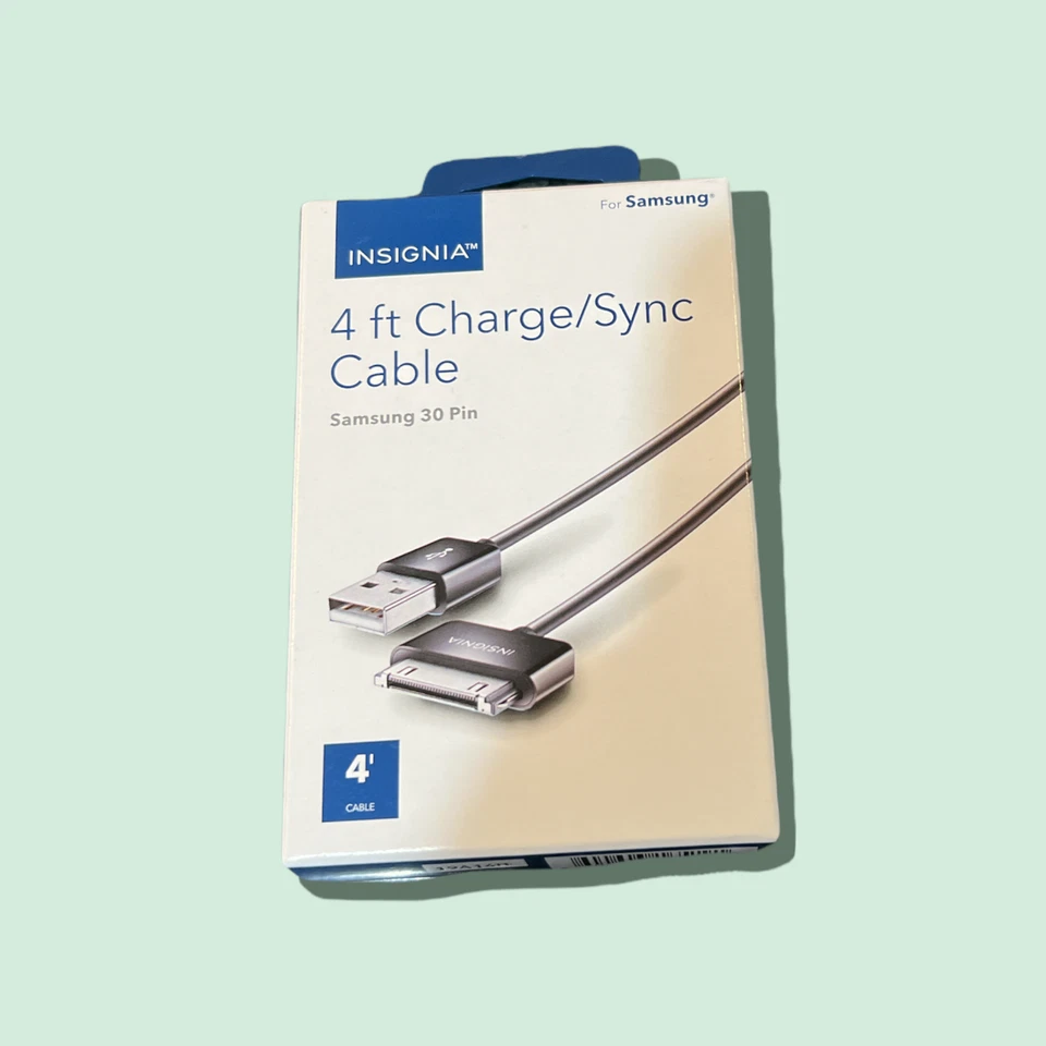 Insignia 4' Charge/Sync Cable. Samsung 30 pin. 2-Pack - Image 2 of 4