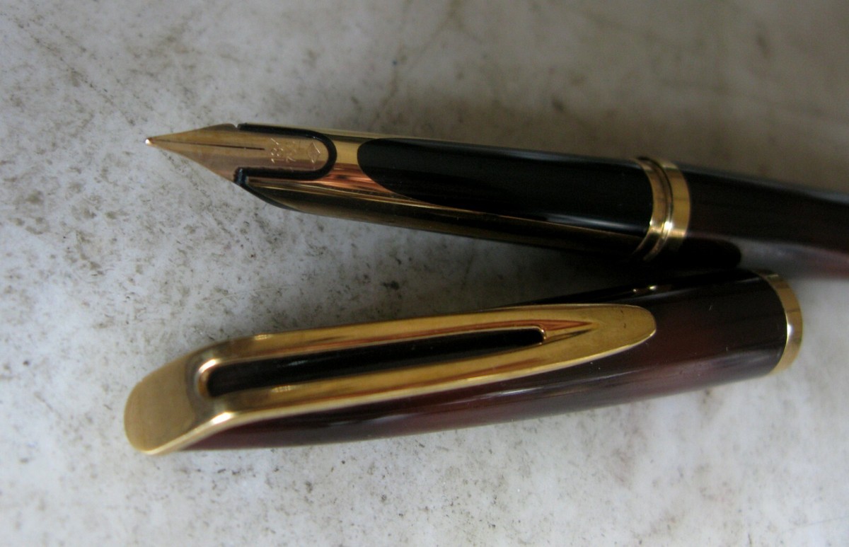 Stylo Plume Waterman CF En Laque Noire – Plume Or 18 Carats, Taille Moyenne – Occasion
