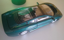 Modellauto - Maisto Jaguar XJ220 Grün Metallic - 1:18