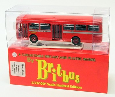 Britbus Maßstab 1:76 Modellbus AS2-02 - AEC Swift 33' - London Country Route 70
