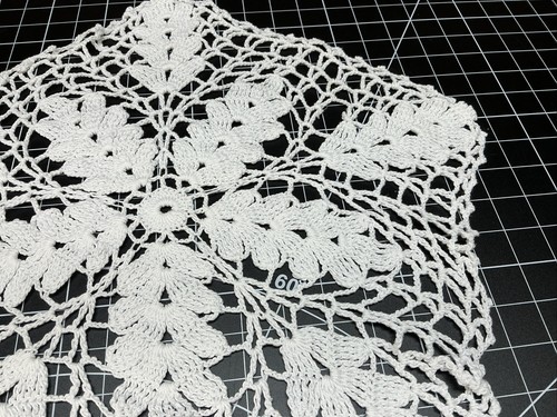 Bambola vintage fatta a mano all'uncinetto 14" bellissima! - Foto 4 di 6