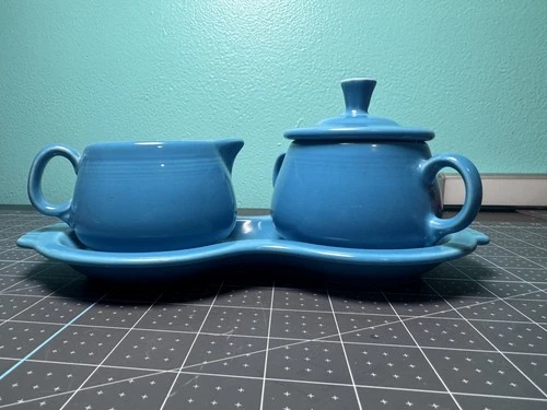 Fiestaware Homer Laughlin Turquoise Sugar and Creamer Dish Set Tray Fiesta