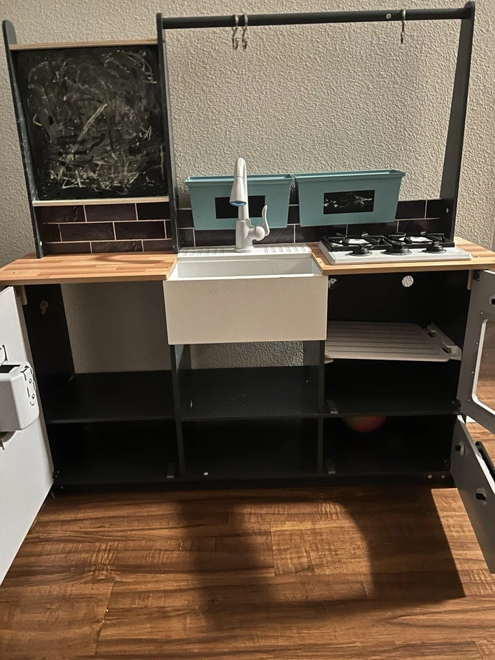 Kids Play Kitchen Set With Chalkboard - Image 3 of 3