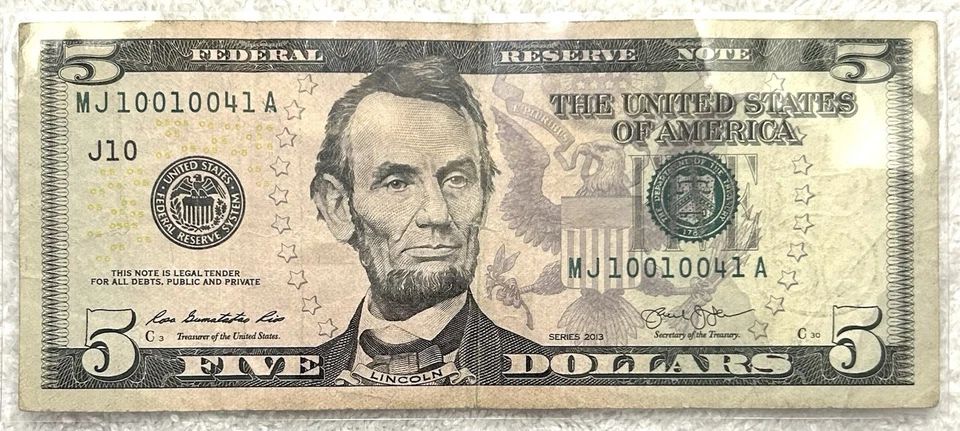 10010041 - Fancy Low Serial - 2013 $5 Bill Federal Reserve Note - Image 2 of 3