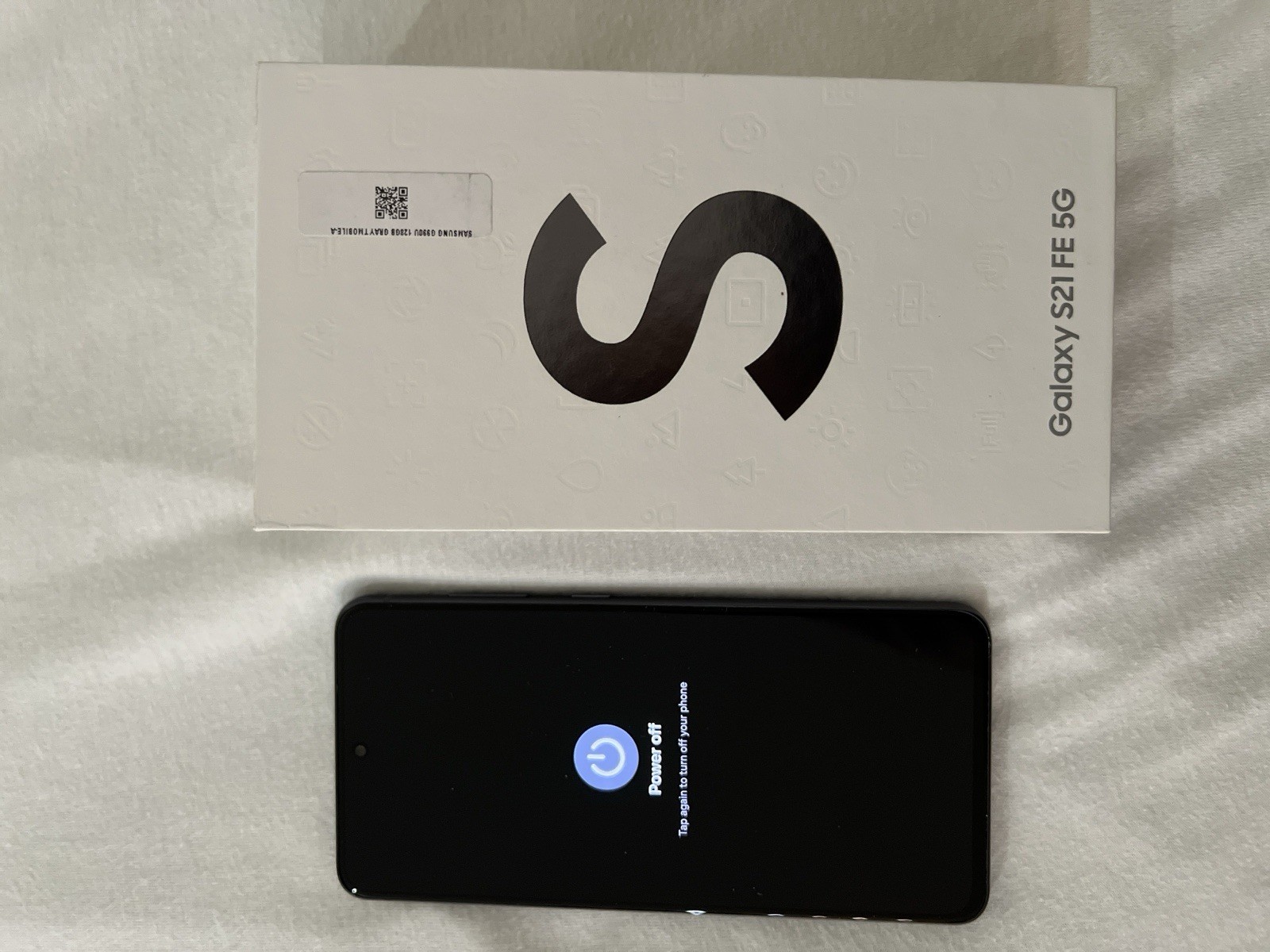 Samsung Galaxy S21 FE T-Mobile With Original Box