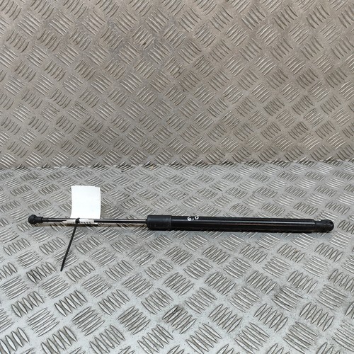 VOLKSWAGEN GOLF MK7 Gasdruckfeder für Heckklappe rechts 5G6827550G 2017 28265913