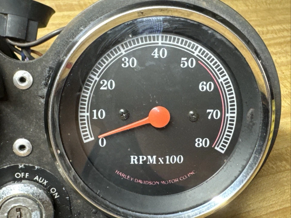 Harley-Davidson 1994 FXRP medidores soporte cableado OEM RARO Foto 3 de 4