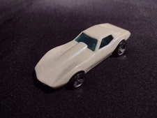 Vintage 1975 Hot Wheels Corvette Stingray - White Pearl Blue Windows
