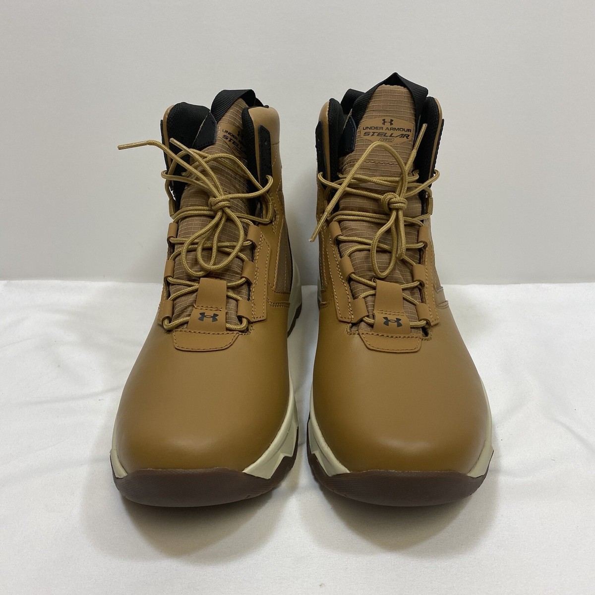 Under Armour Boots Men display picture 2