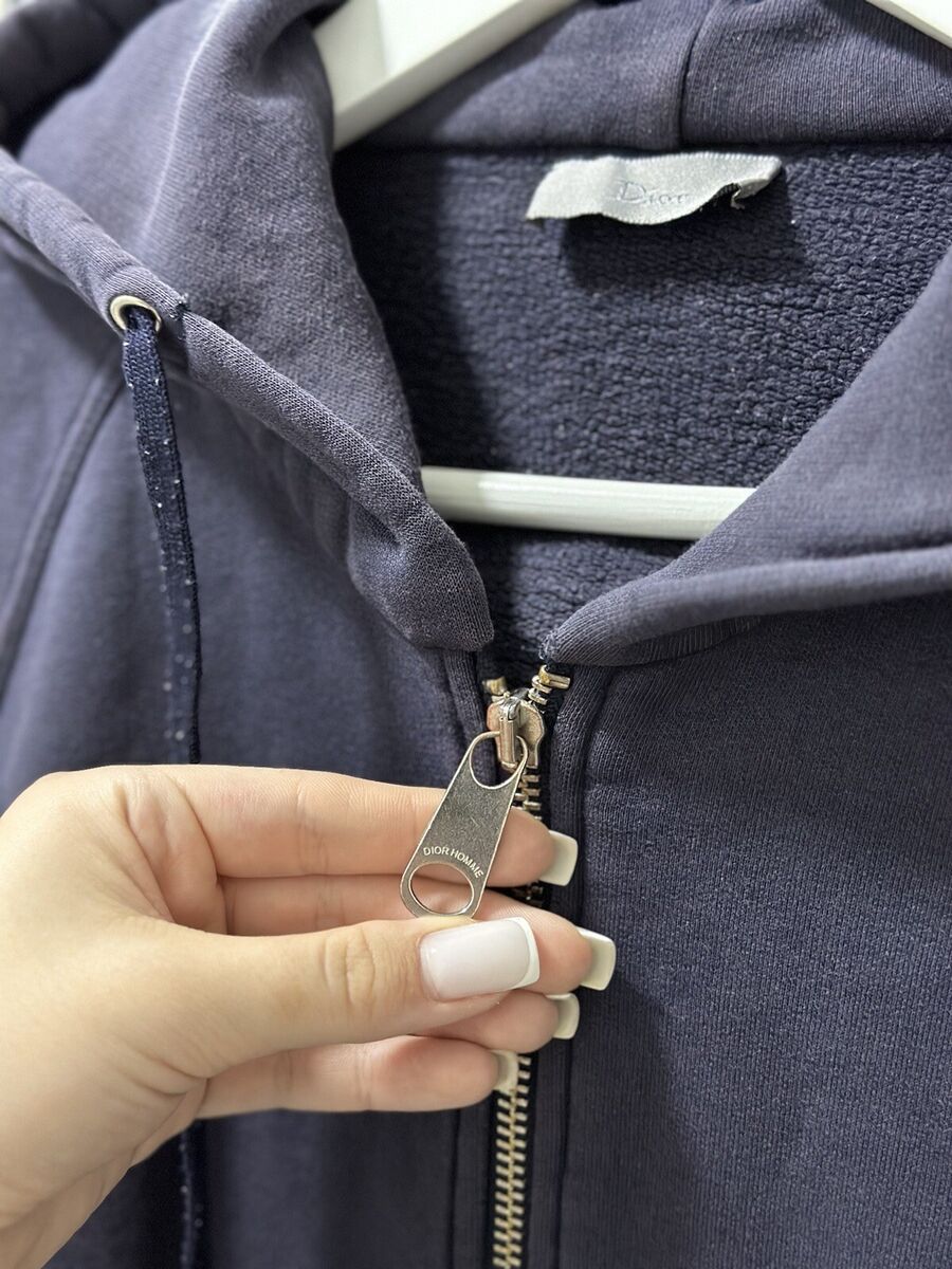DIOR Man's Full Zip Authentic Embroidered Logo Hoodie Size DIOR Man's Full Zip Authentic Embroidered Logo Hoodie Size
