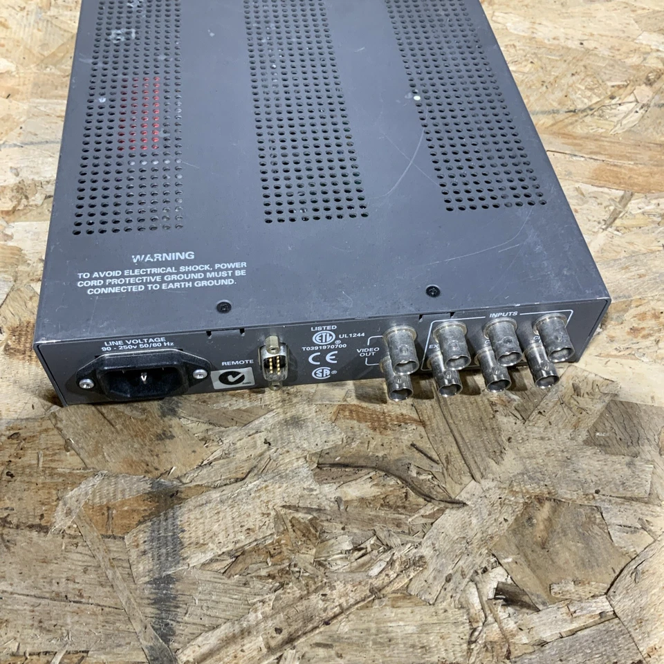 Tektronix WVR 5000 Multi-Format Waveform Rasterizer - Image 3 of 3