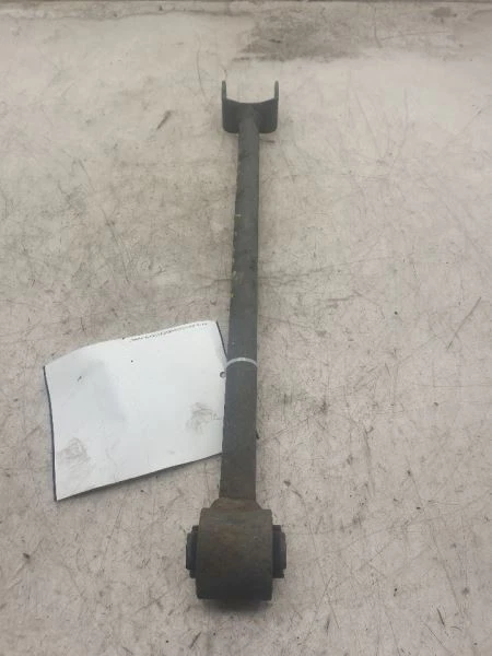 04-08 TOYOTA SOLARA DRIVER SIDE REAR LOWER CONTROL TRAILING ARM ASSEMBLY - Image 3 of 4