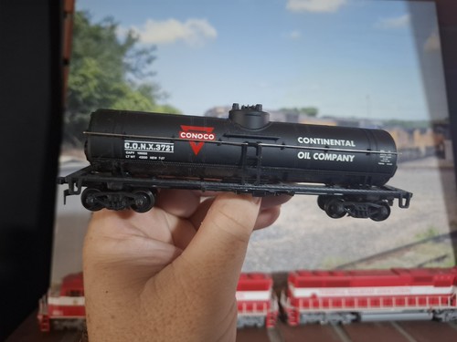 Bachmann(?) Coche cisterna Continental Oil Co. (CONOCO) cúpula única - CONX #3721 | Condition: Used