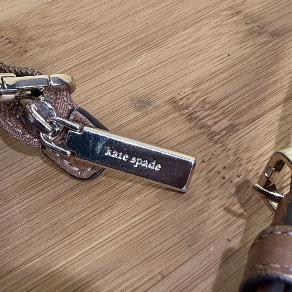 Leila小号翻盖斜挎包 — 第 4/4 张图片