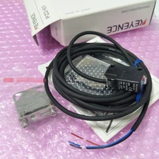 1PC New  Keyence PZ2-61 PZ261 Sensor  In Box Free Shipping  *TT