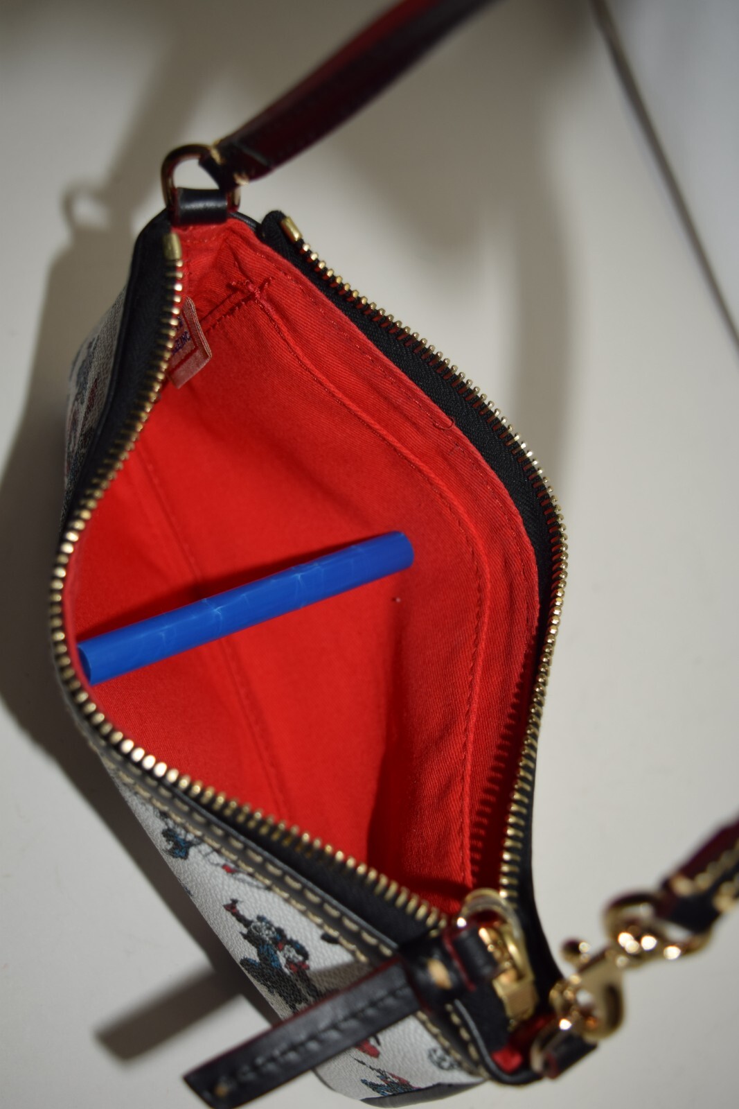 DOONEY & BOURKE MARVEL AVENGERS CLUTCH WRISTLET BAG RARE image 9