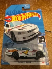2020 Hot Wheels HW Race Team 2010 Chevy Impala #209 White