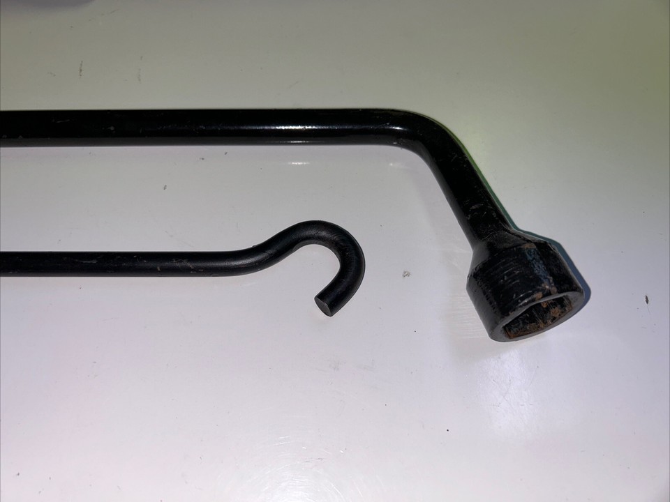 2011 2020 TOYOTA SIENNA JACK SPARE WHEEL TOOLS eBay