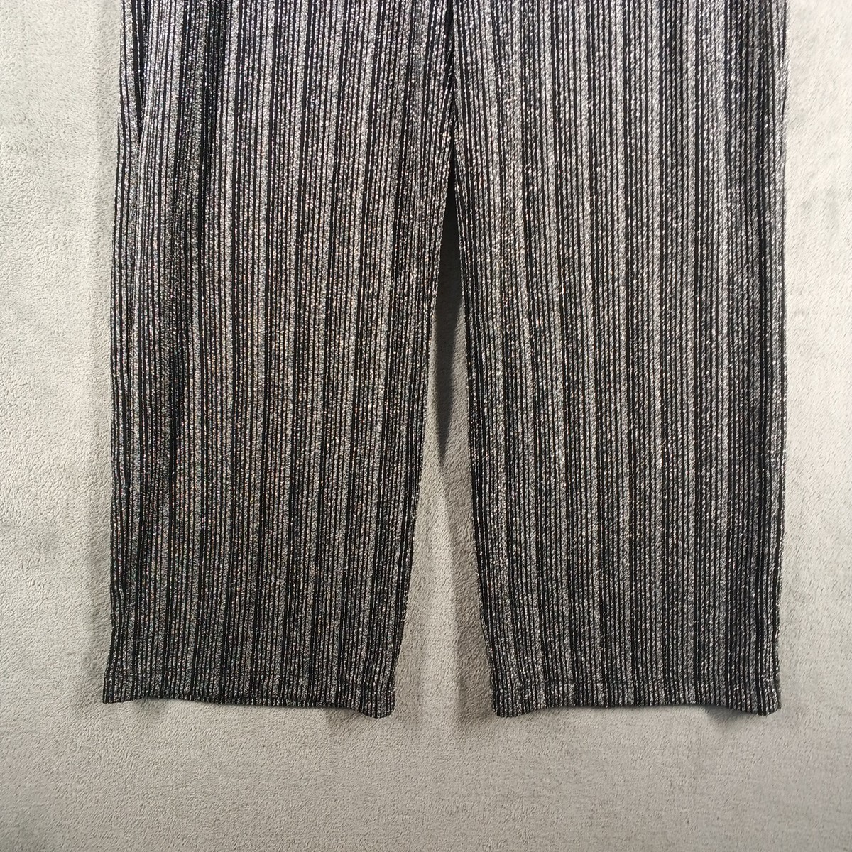 NWT $54 JM Collection Holiday Dressing Metallic Wide Leg NWT $54 JM Collection Holiday Dressing Metallic Wide Leg
