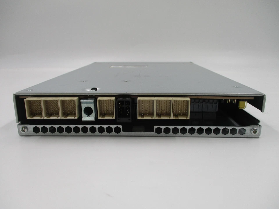HPE SSU R6F81A AP-LS-1 Cray Controller 12Gbs SMU E5-2618LV 64GB P/N: 1100644-01 - Image 3 of 4