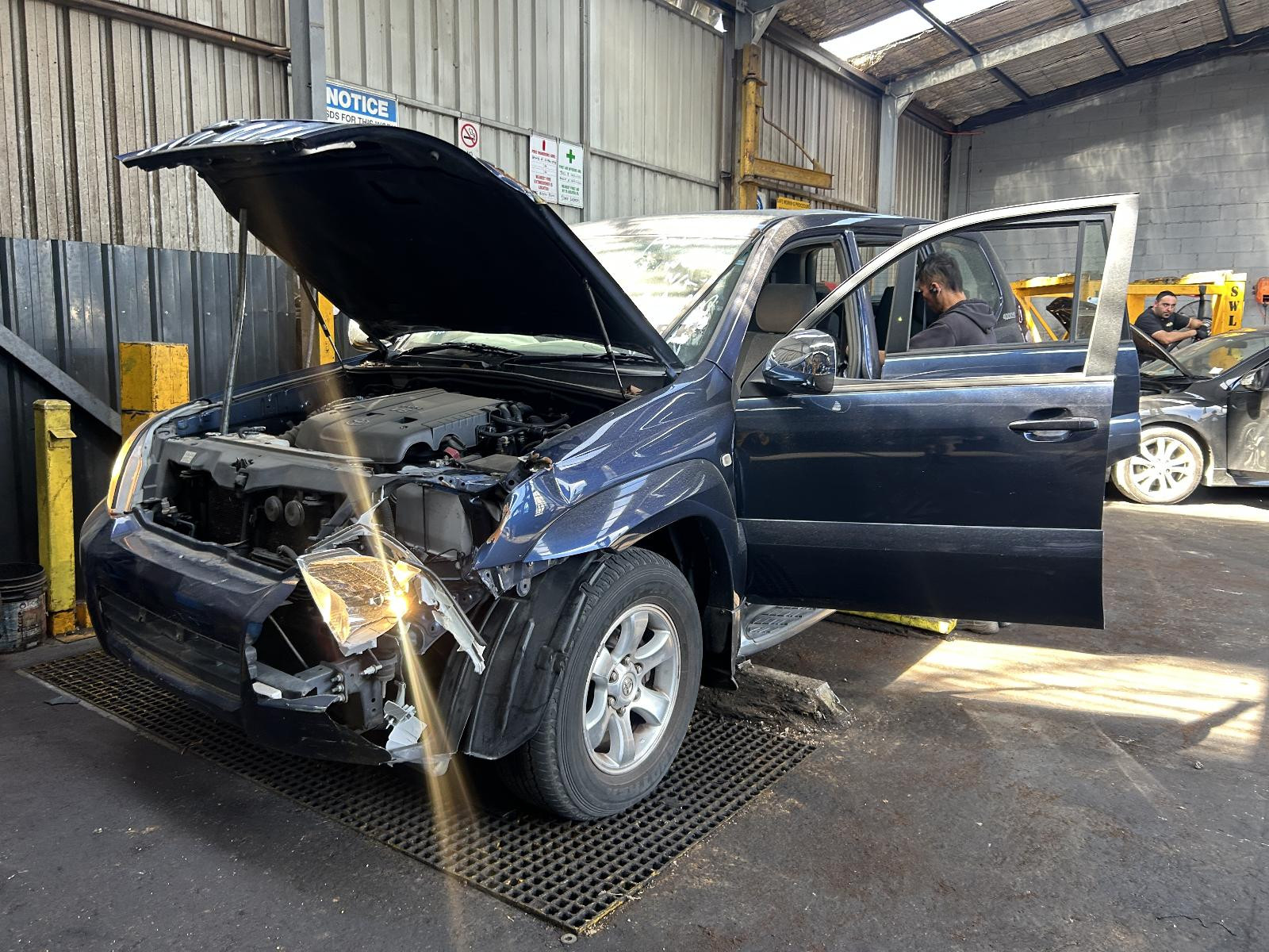 Toyota Prado Right Guard GRJ120 02/2003-10/2009 - thumbnail 9