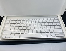 Apple A1314 Wireless Keyboard with Bluetooth for iMac / Mac / iPad Works/pairs