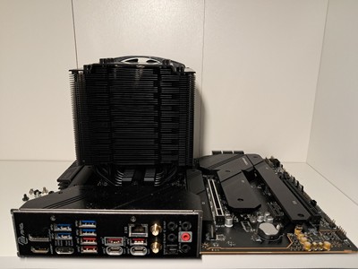 MSI MAG Z790 TOMAHAWK WiFi LGA 1700 ATX Intel Mainboard mit  i7 14700K 20 (8+12)