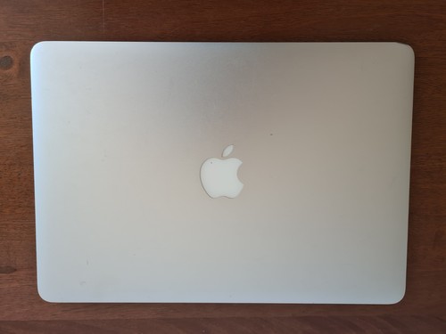 Apple MacBook Air A1466 13-inch Laptop 2017 - Afbeelding 5 van 6
