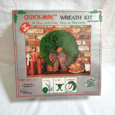 NEW Herculon Quick-Mac Wreath Kit Macrame Green Cord Vintage Christmas Craft