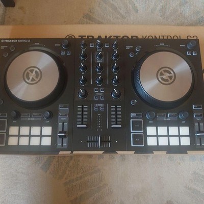 Native Instruments Traktor Kontrol S2 MK3 DJ Controller 2-Deck USB Boxed Used