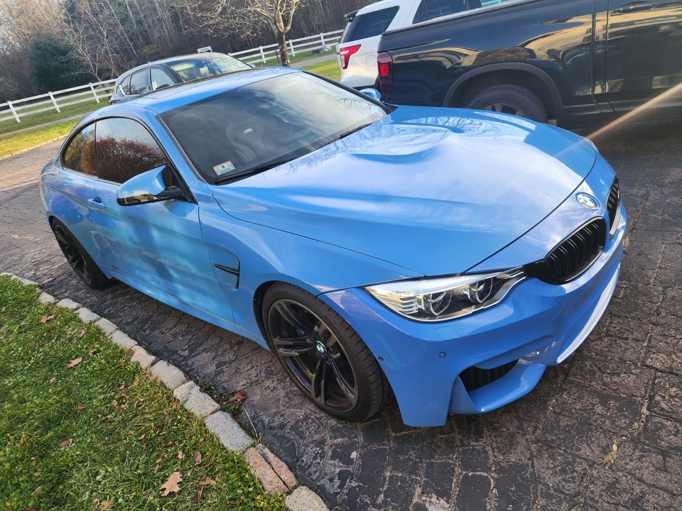 2015 BMW M4  - Image 2 of 4