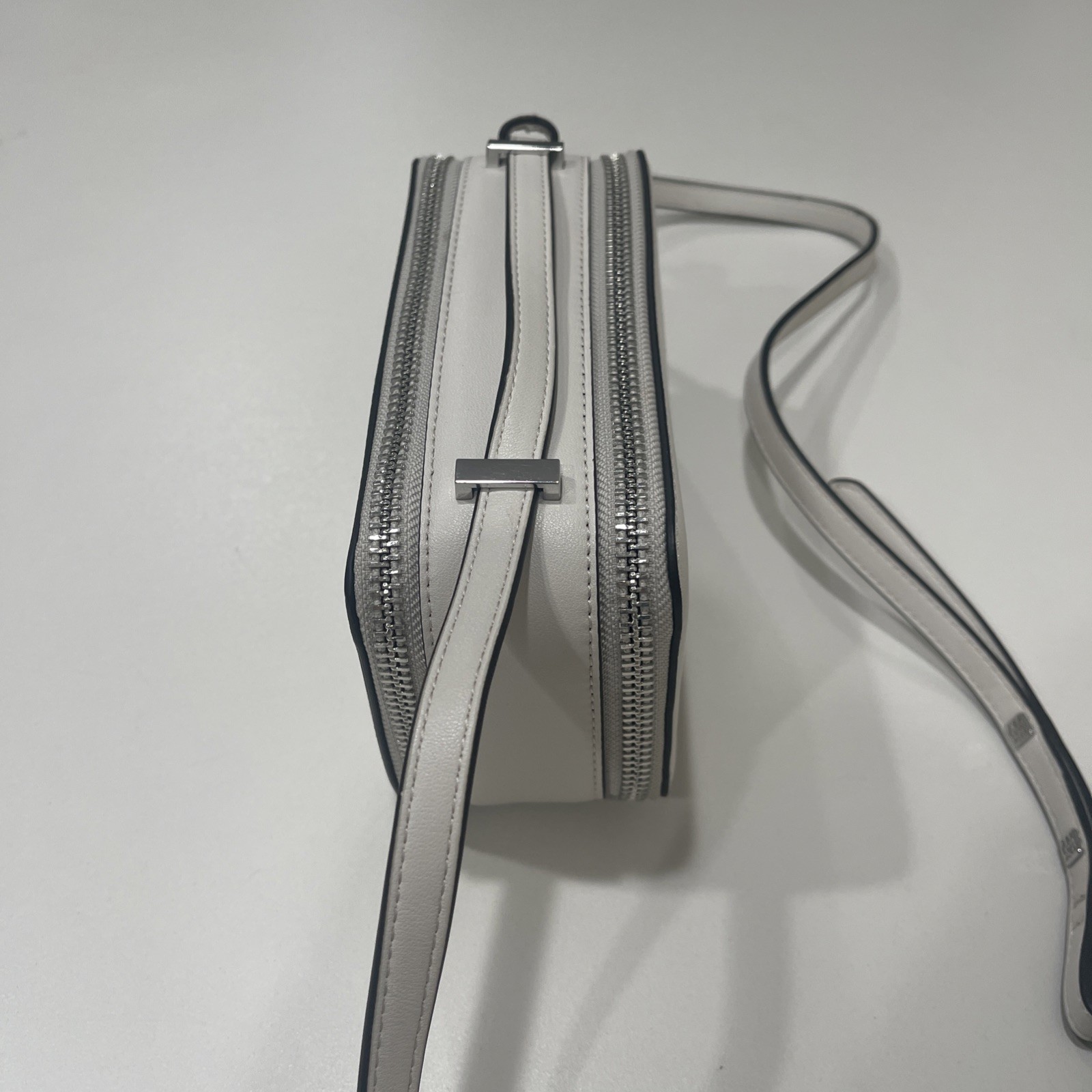 DKNY logo-embossed zip-top bag White image 2