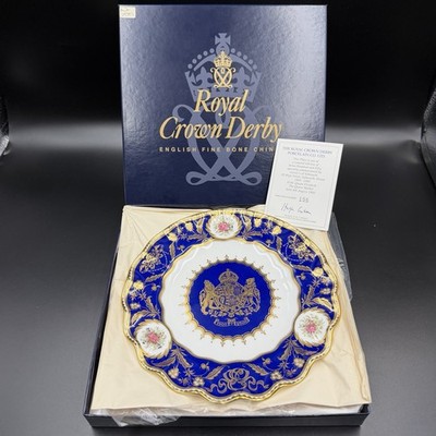 Royal Crown Derby Queen Mother Cabinet Plate Limited Edition w/ COA BOXED 2000