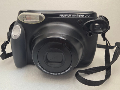 Fujifilm Instax Mini 210  Sofortbildkamera - GEPRÜFT