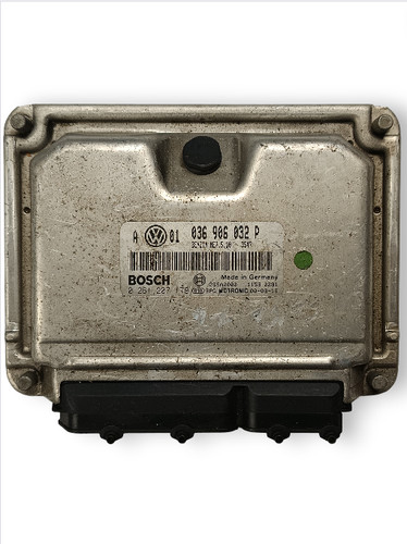 VW Golf 4 ECU Steuergerät 036906032 P / 0261227179 Motorsteuergerät