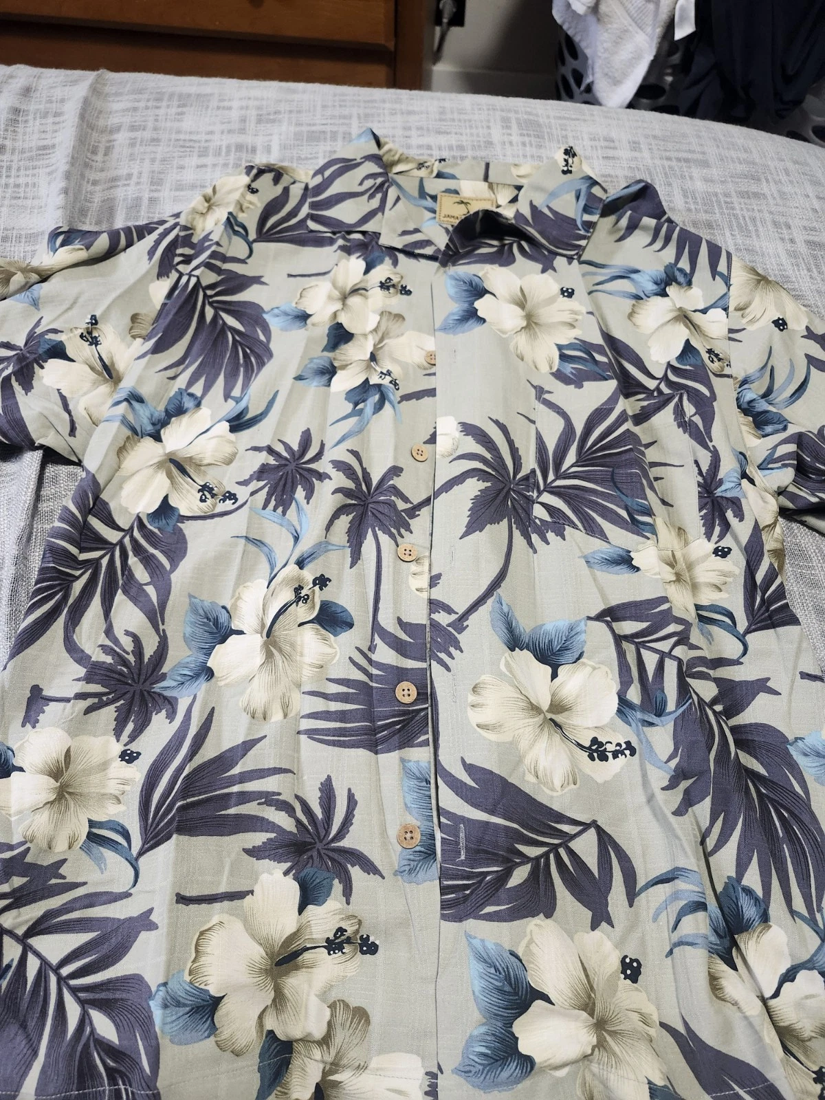 Jamaica Jaxx 100% Silk floral Hawaiian Shirt Size large