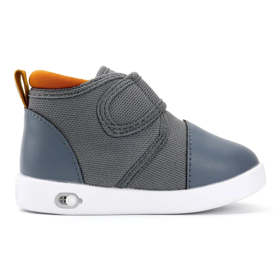 Zapatos para niños pequeños ikiki Agent pizarra chirriantes | Gris Foto 3 de 4