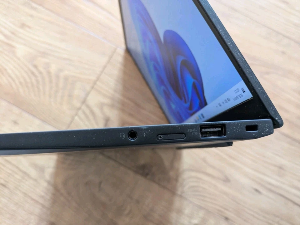 Lenovo ThinkPad X1 Carbon G9 · i7-1165G7 · 16GB · 256GB, photo 3 of 5