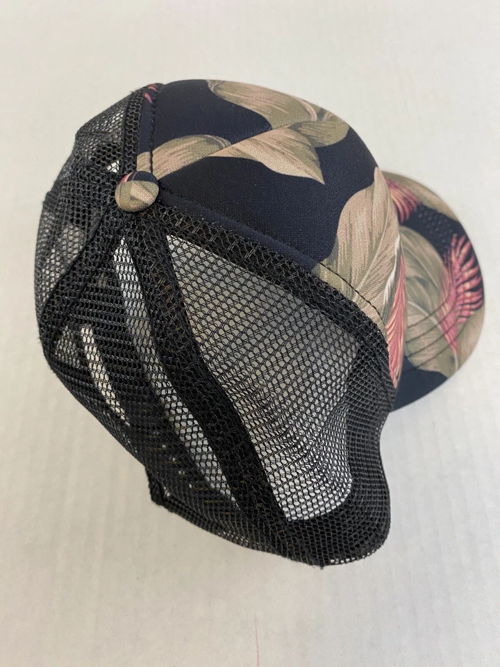 Gorra de béisbol Billabong para mujer de malla camionero con cierre a presión plantas playeras Foto 3 de 4