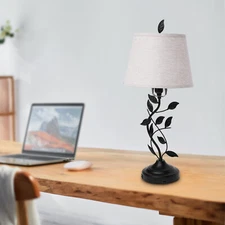 Classical Table Lamp Bedside Lamp Retro Desk Lamp Eye Protection Light with USB