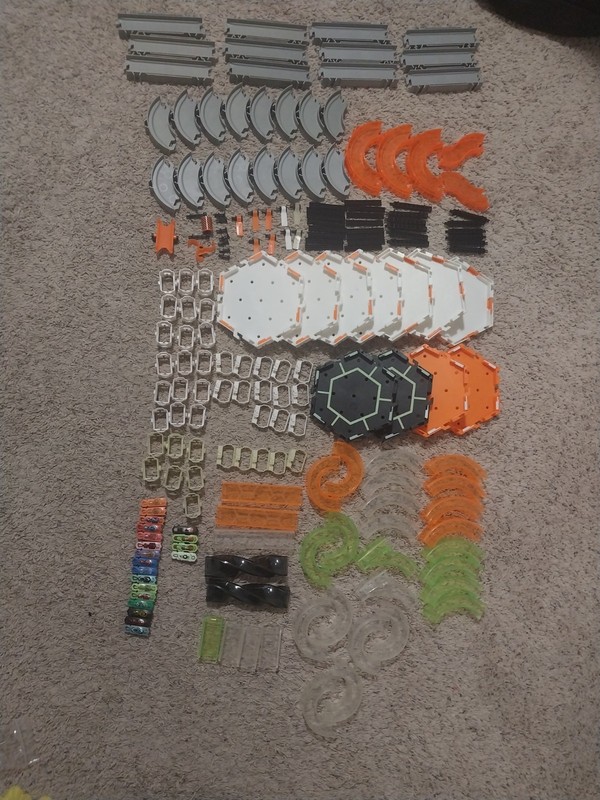 hexbug nano lot, 6+ sets, v1, v2, and glow the dark