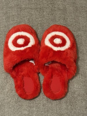 Pre-Owned Target Bullseye Fuzzy Red Home Slippers, Women's 11/12, Men's  9/10, XL