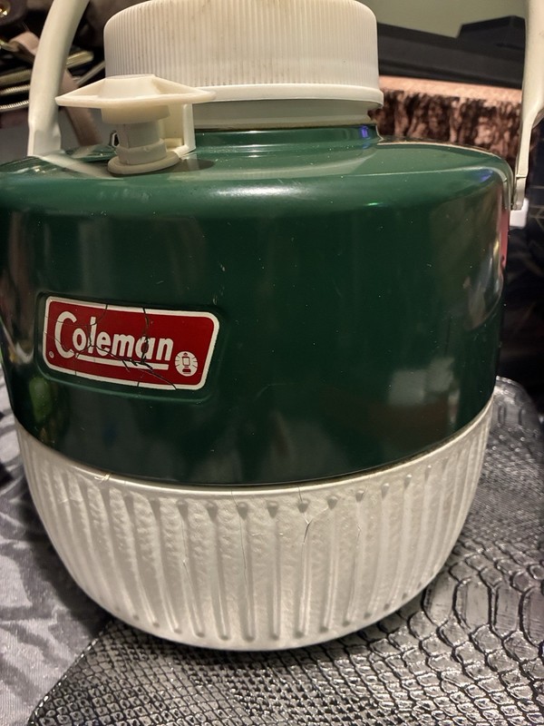 Coleman 2 Gallon Insulated Water Canister Green/White w/ Spigot Screw Lid