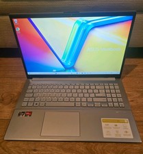 ASUS 15.6 Inch Laptop Vivobook Go 15 Ryzen 3 8GB 512GB Silver