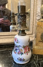 Lampe À Pétrole Ancienne En Porcelaine Et Bronze