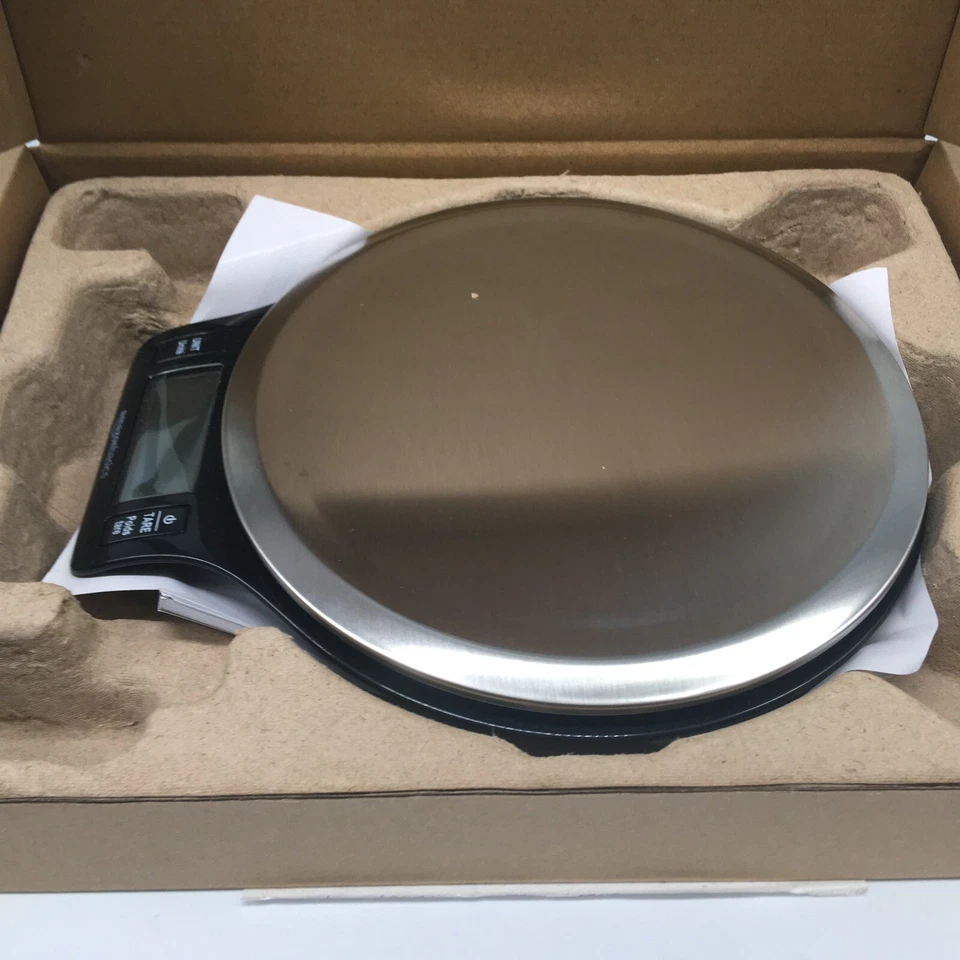 Amazon Basics Digital Kitchen Scale with LCD Display, Batteries Included - Image 2 of 3