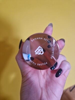 bellapierre banana setting powder